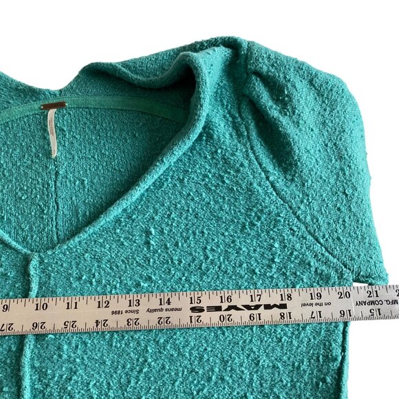 Free People Reverie V-Neck Sweater in Emerald Aura Sz S Cozy Boho Colorful - Picture 11 of 12